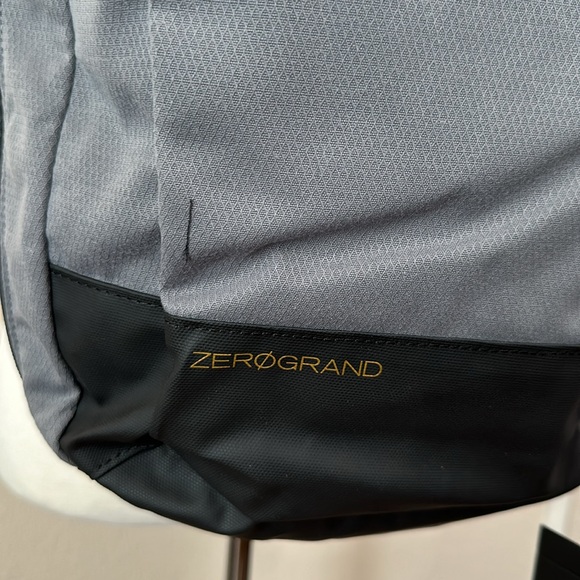 ZeroGrand COMMUTER BACKPACK - Grey/Black - Picture 8 of 16